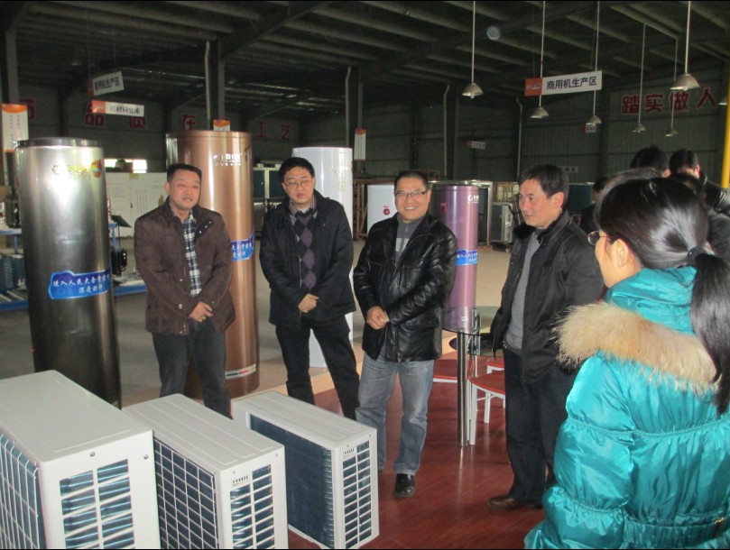 热烈欢迎市科技局领导一行来我司指导工作